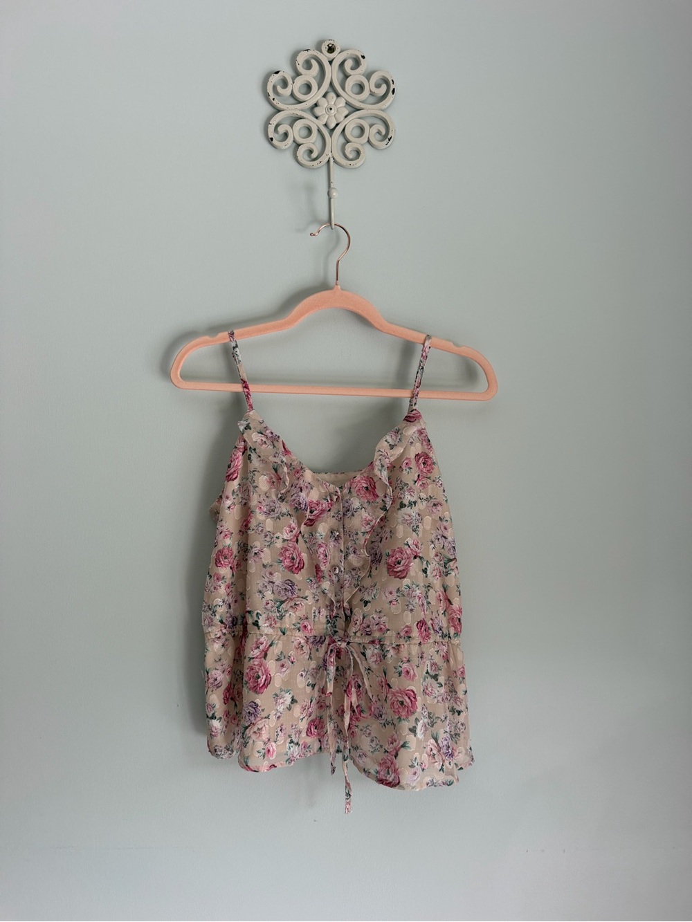 Express Beige Floral Spaghetti Strap Camisole - Pink & Purple Medium NWT